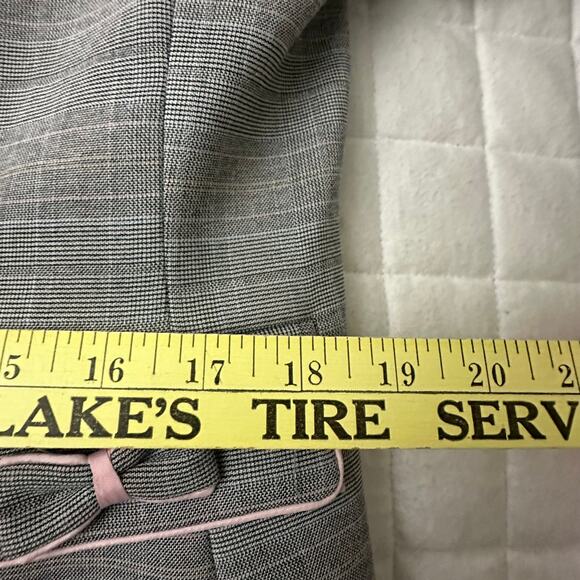 Tahari Skirt Suit Womens 14P Gray Check Pleated Hem Dainty Bow Detail Officewear - Picture 13 of 16